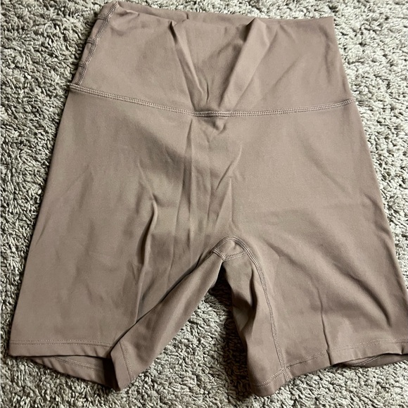 Aoxjox Trinity Workout Biker Shorts 6” • Small • Fudge Coffee - Picture 5 of 6